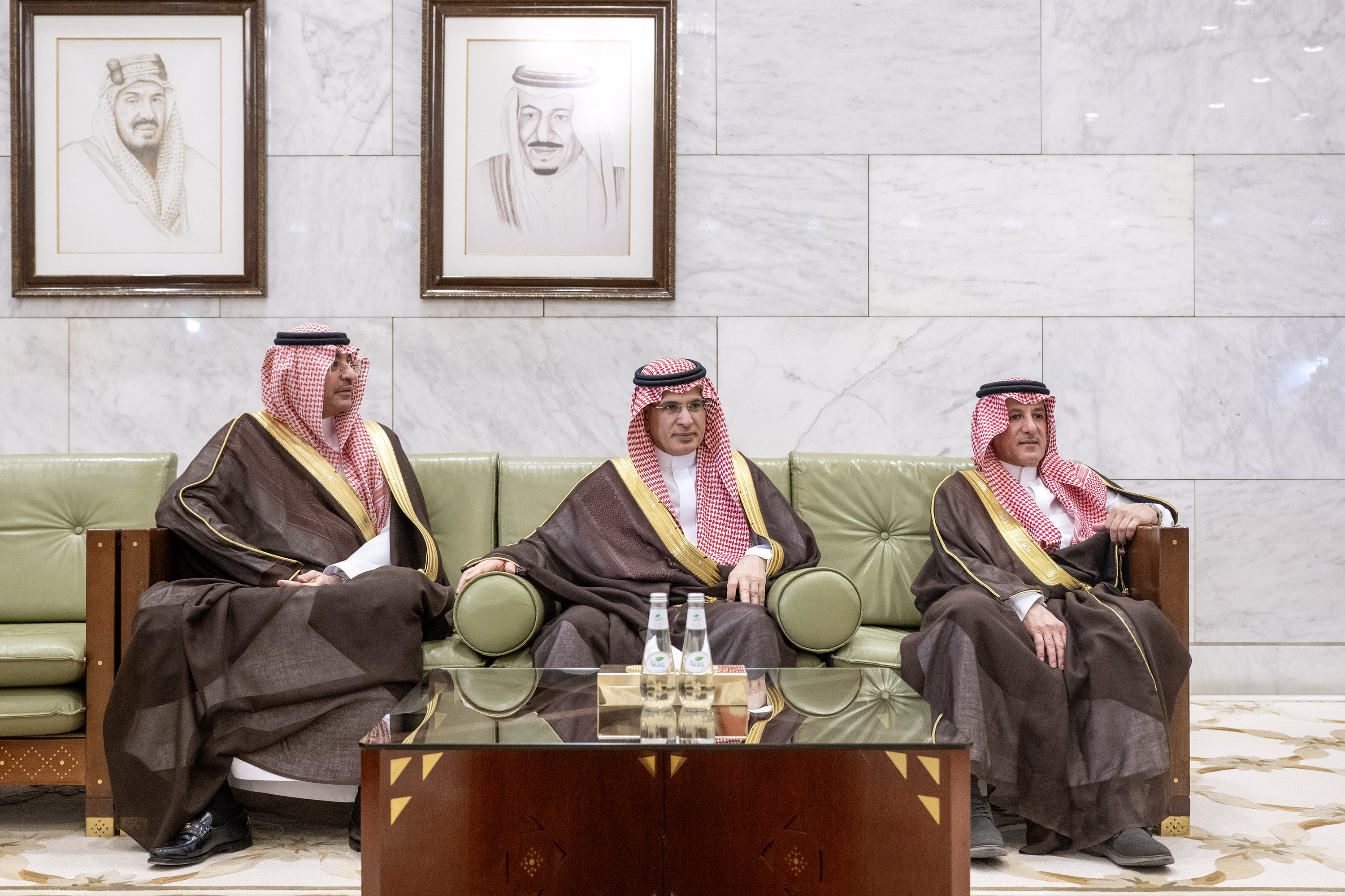 نائب أمير منطقة الرياض يستقبل وزير الإعلام