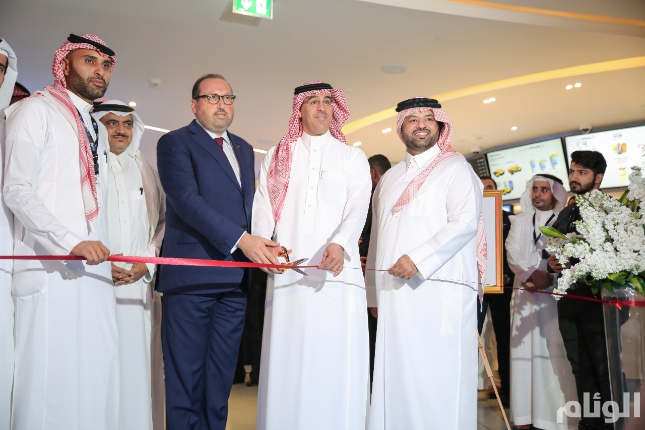 Minister of Culture and Information opens second cinema in the Kingdom